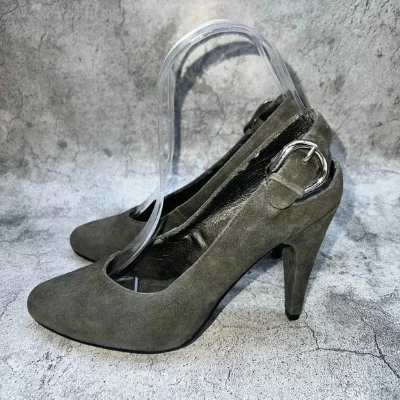 R2-2-1. STEVE MADDEN WOMEN’S‎ GRAY LEATHER CONE SLING BACK HEELS US SIZE 6M - Picture 1 of 10